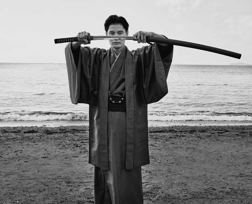 How heavy are katanas?