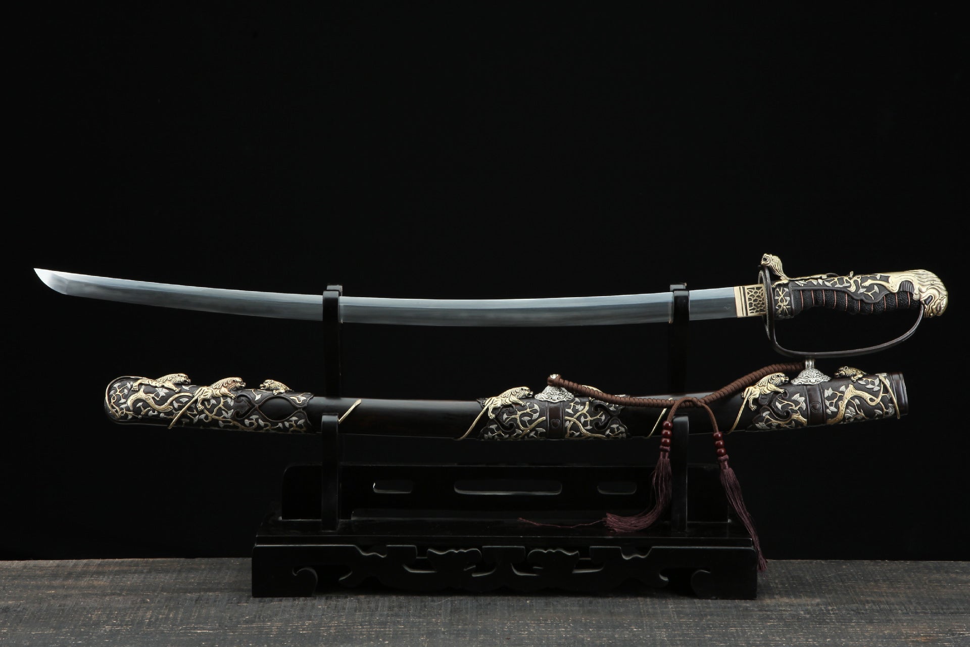 Japanese Saber - ironpoet