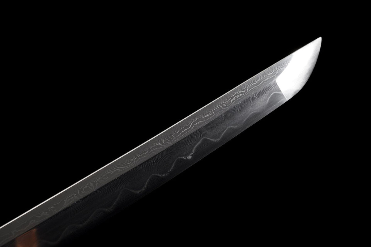 Katana kissaki with layered blade pattern