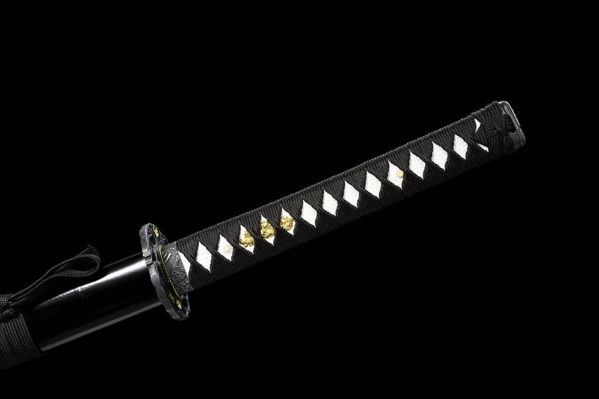 Kuro Katana black cord-wrapped handle with white textured panels