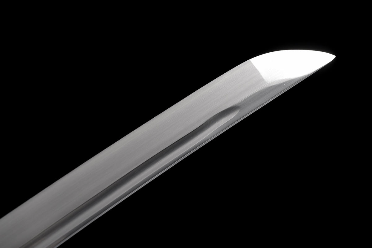 Sharpened kissaki of the Black Skull Katana