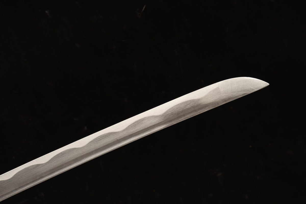 Lotus Return Katana kissaki and decorative wavy blade pattern