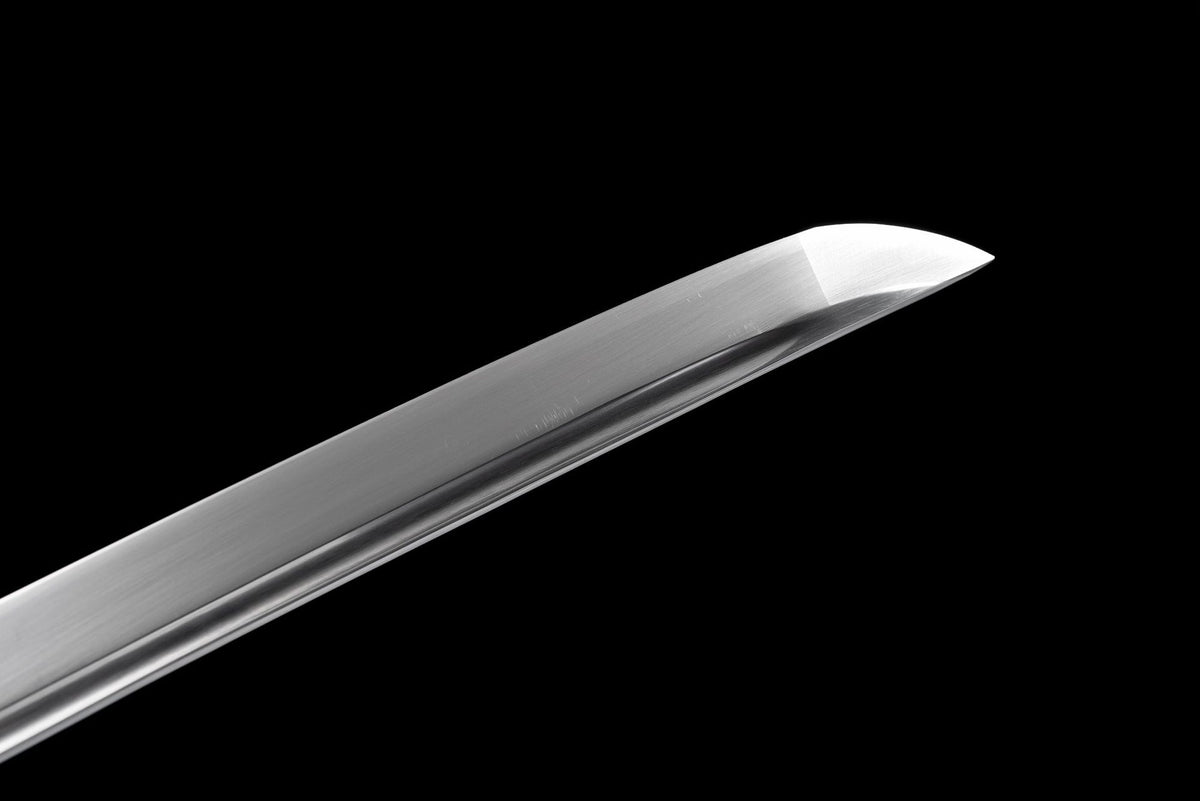 Close view of the katana kissaki and single bo-hi