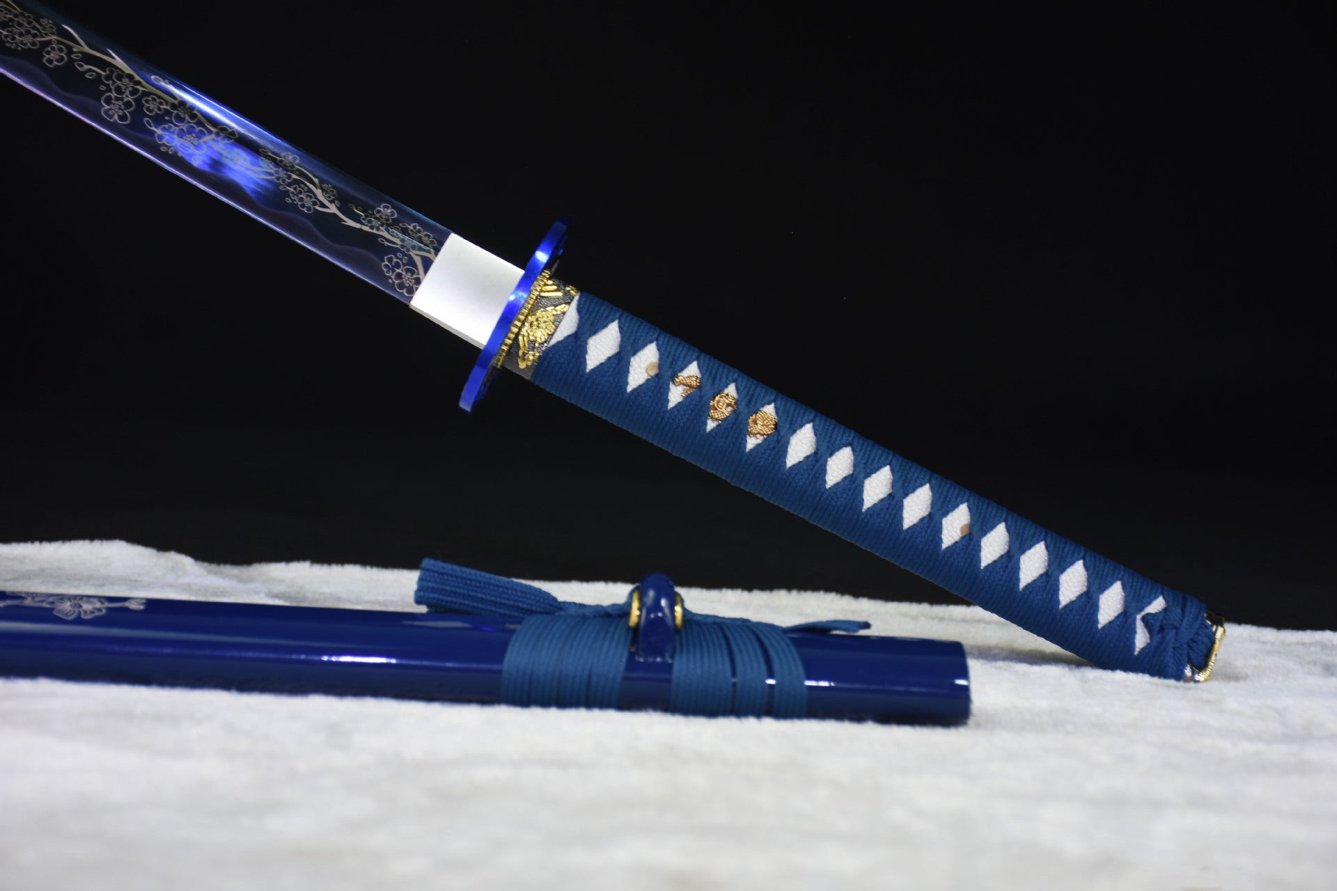 A blue katana handle.