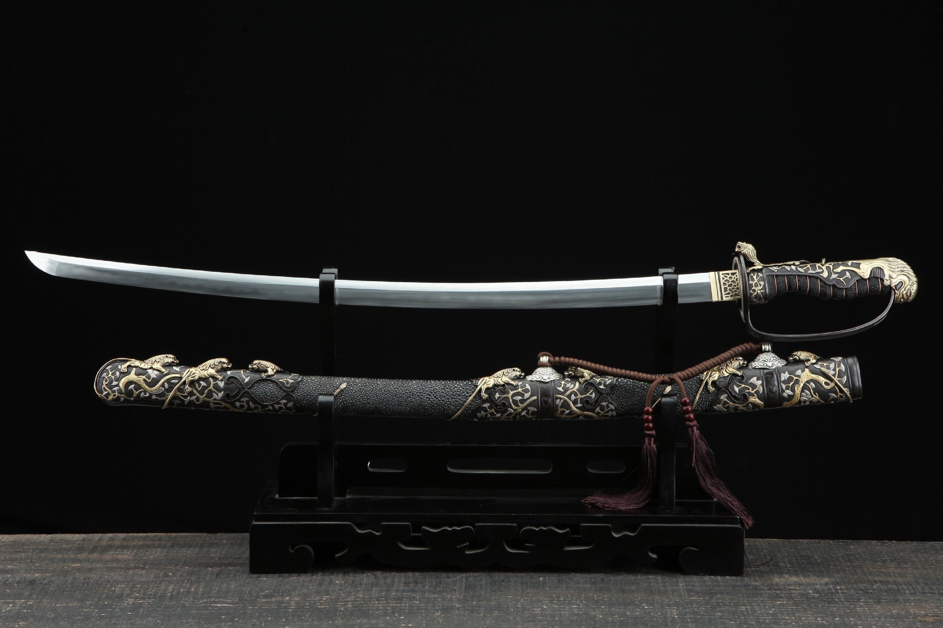 Nine Lions Sabre (Black Shark Skin Fittings)