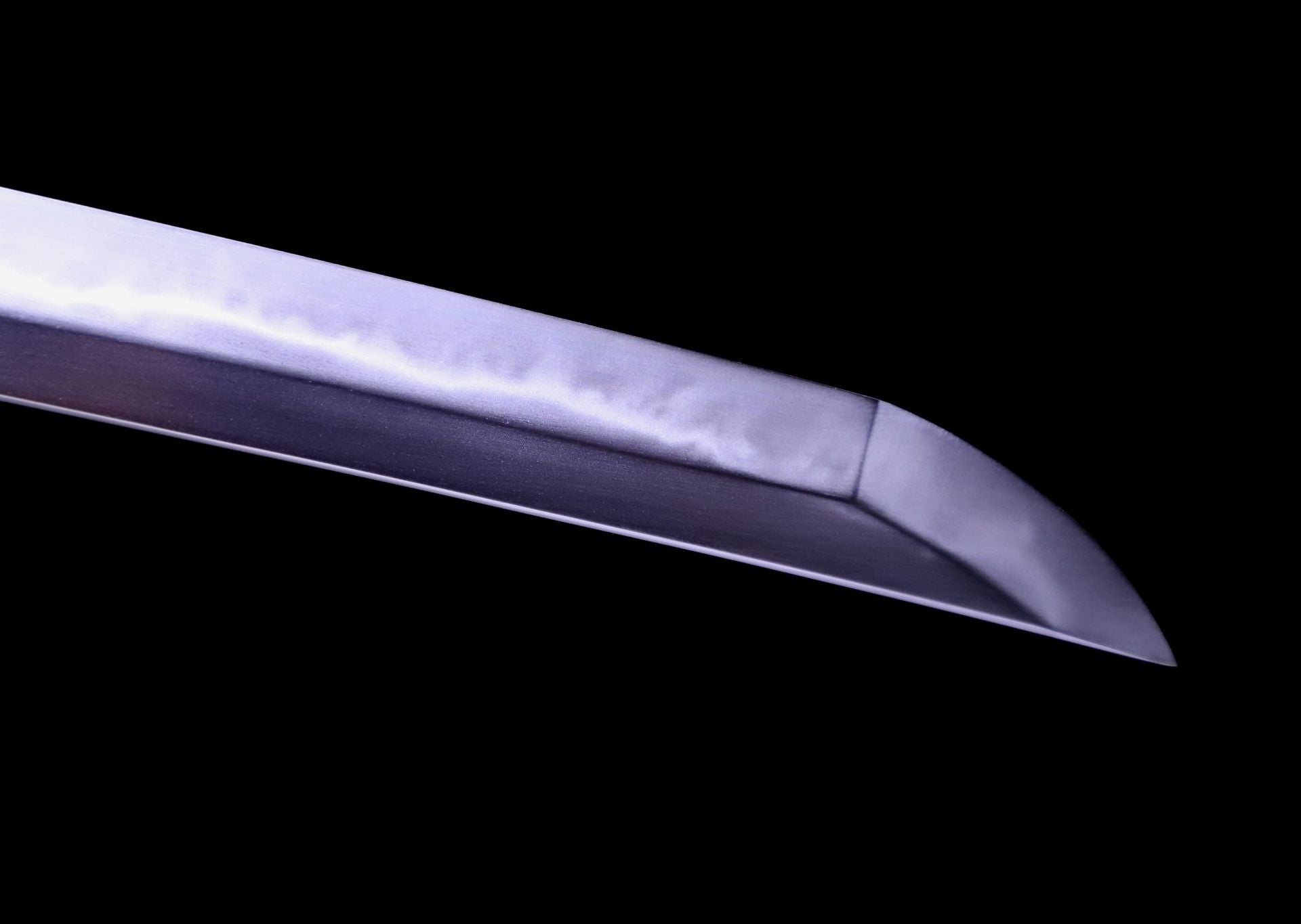 Kissaki on a Kuro ShiShi katana showcasing the finely polished tip and blade curvature.