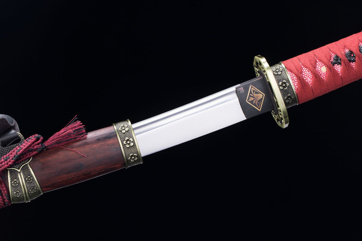 Close-up detail of the Sekiro: Raijin Katana, including the straight hamon and bo-hi blade