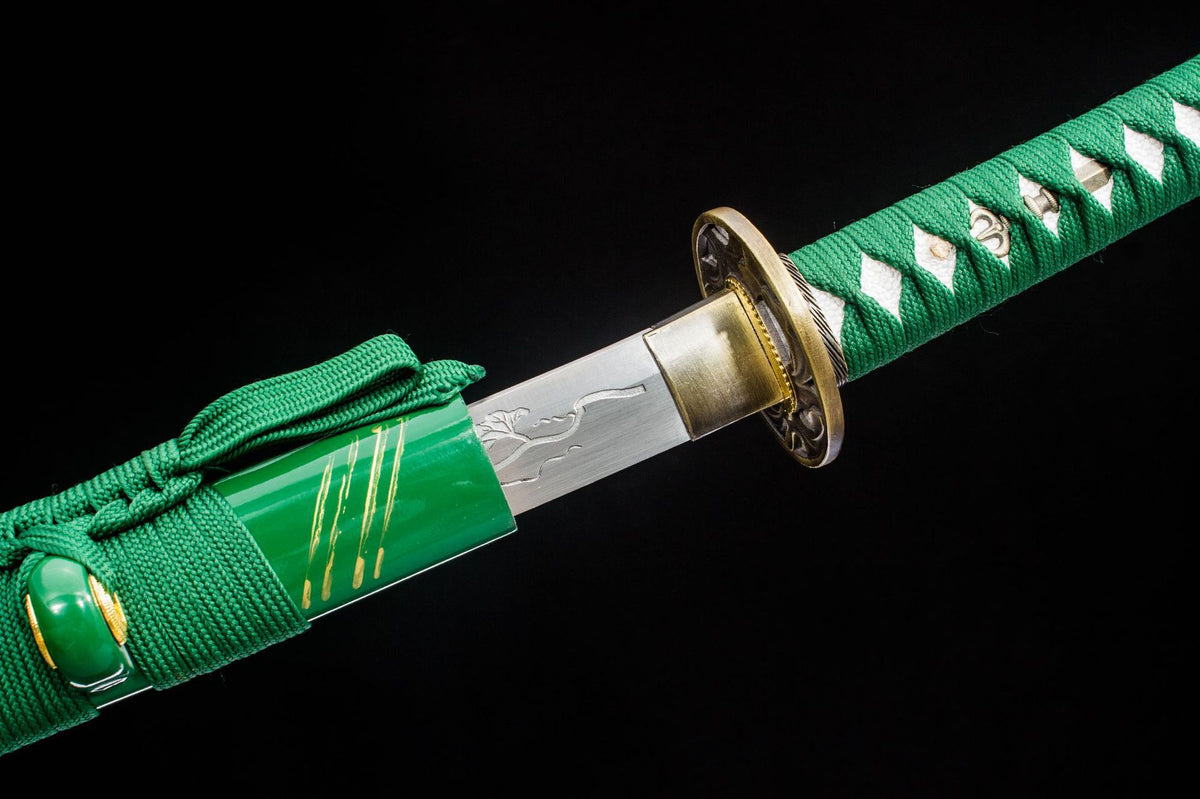The Jade Striation Katana, showing the green saya with gold bands