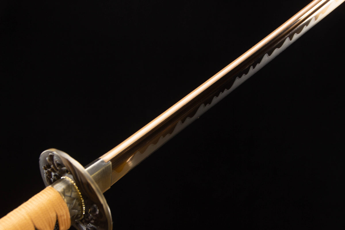 The Golden Pearl Katana, showing the yellow marbled saya