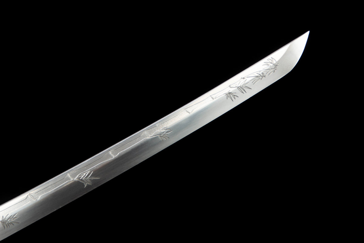 The Turquoise Pearl Katana with the green saya and sageo