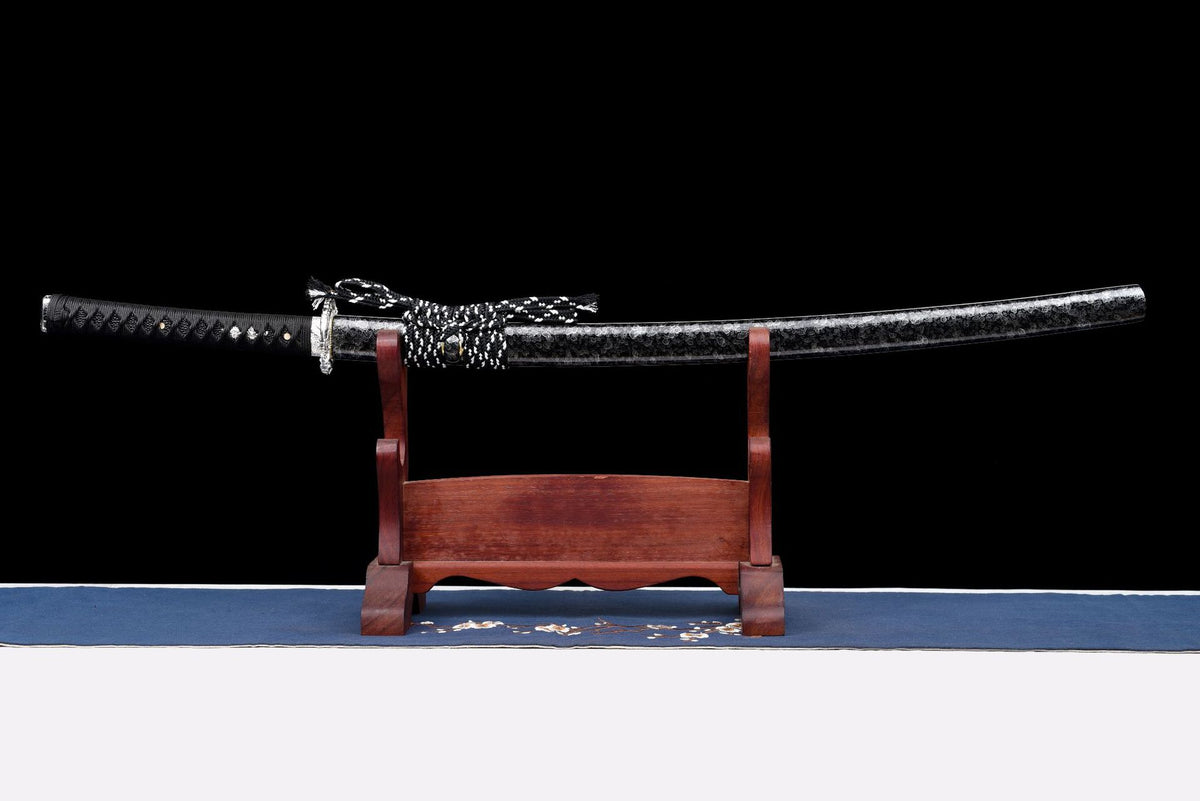 Full-length view of Thaw katana and fractured-ice lacquered wood scabbard