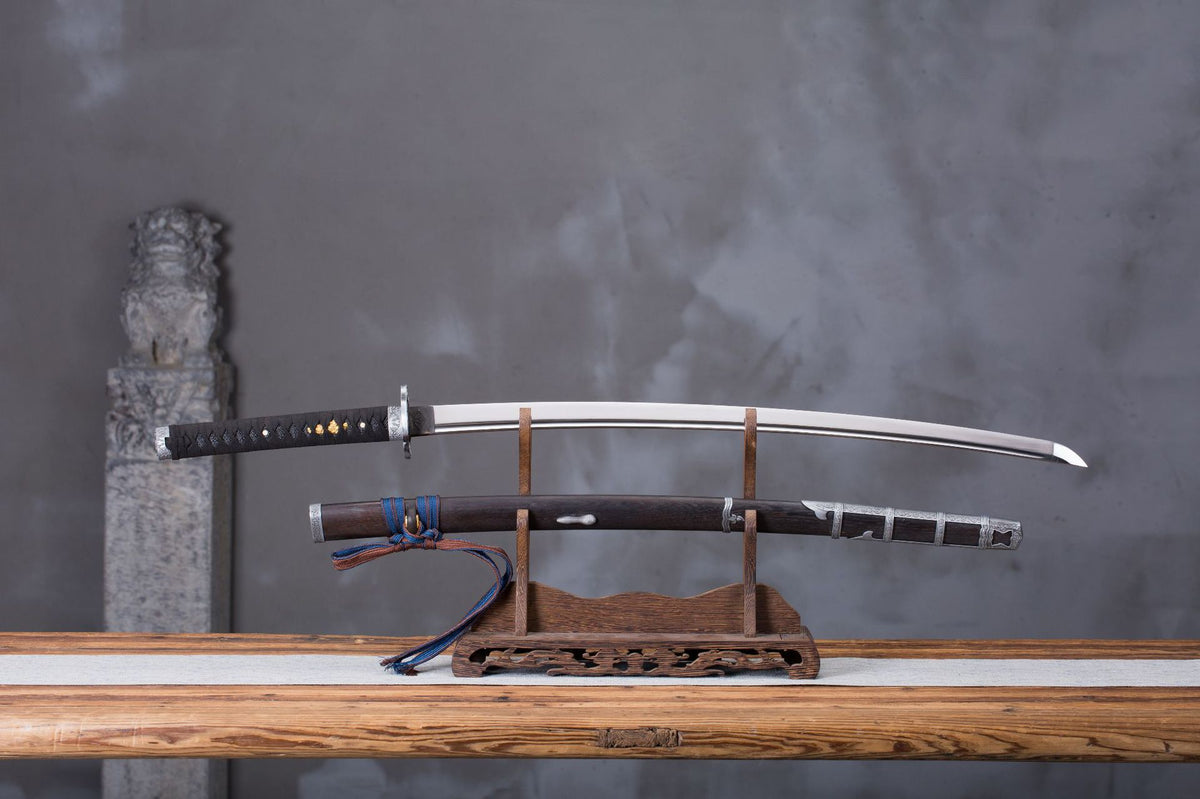 Sekiro Kusabimaru Katana displayed with a dark handle, polished blade, and dark saya