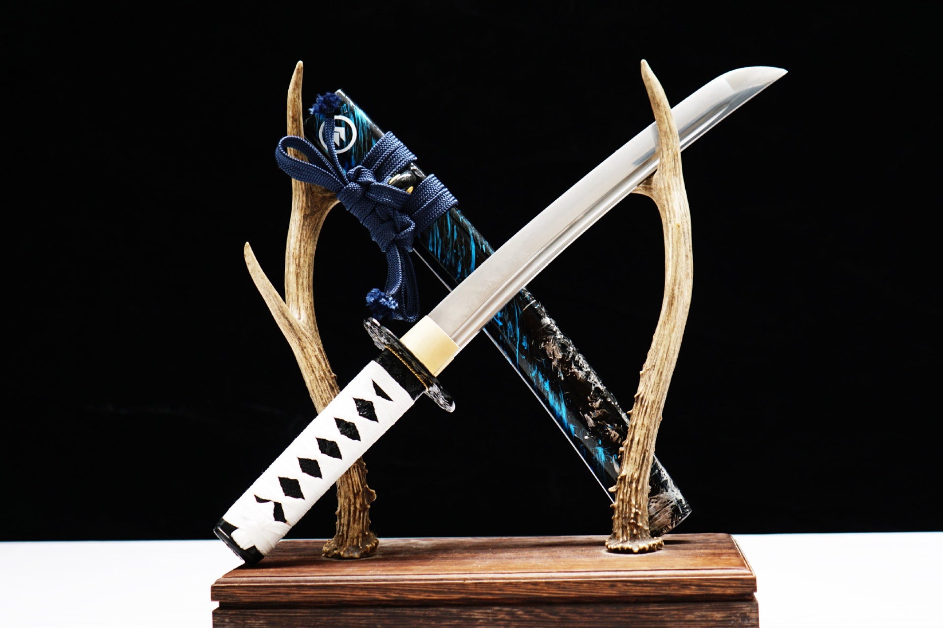 The Storm of Clan Sakai Katana - Ghost of Tsushima Jin's Sword