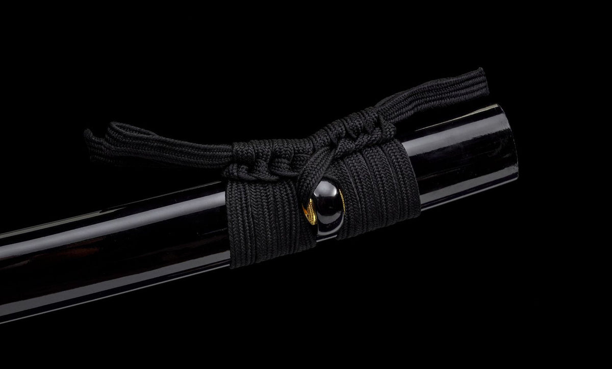 Black lacquered saya with sageo on Black Maple Katana