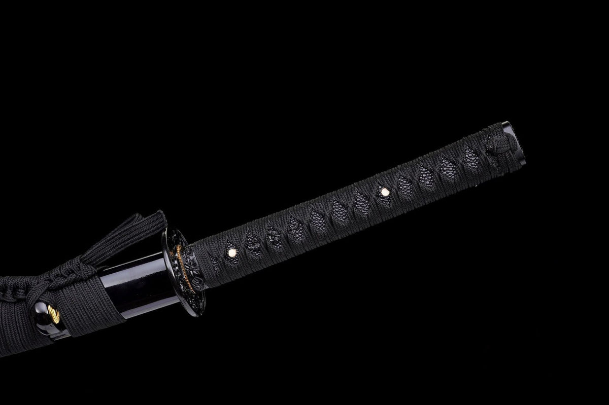 Black wrapped tsuka and black saya on Black Maple Katana