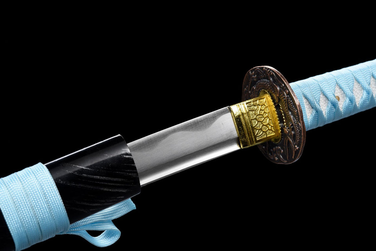 Blade base, gold-toned collar, and dragon-motif alloy guard