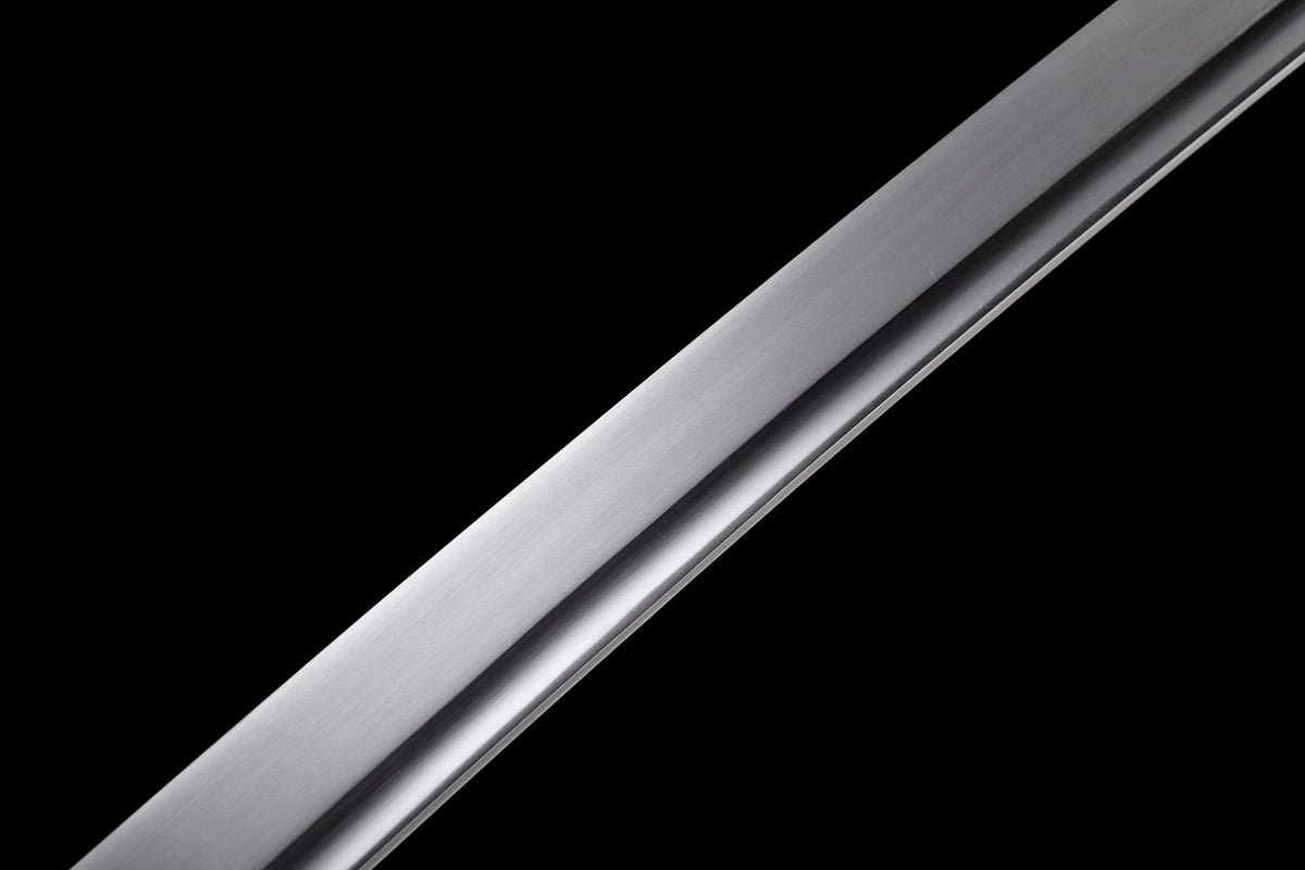 Polished curved blade profile on Indigo Katana
