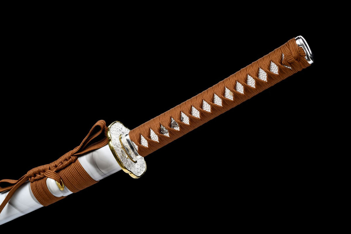Brown tsuka-ito over white samegawa
