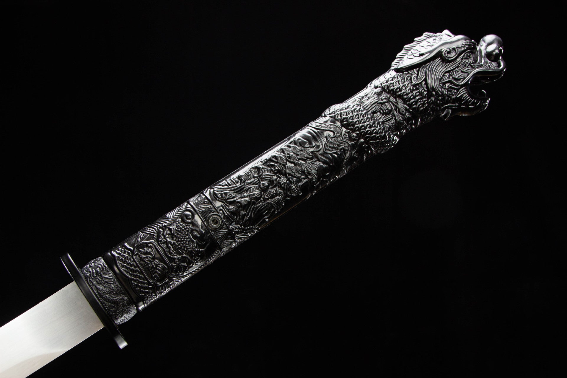 Close-up of the black PC-ABS dragon handle