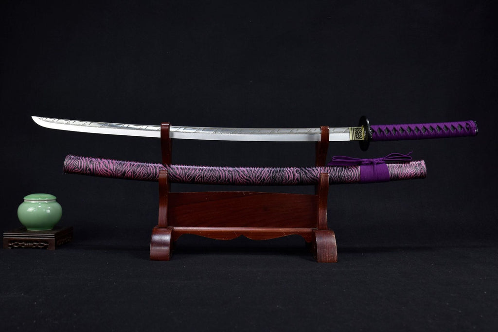 A Shikusa purple authentic samurai sword perfect for collectors