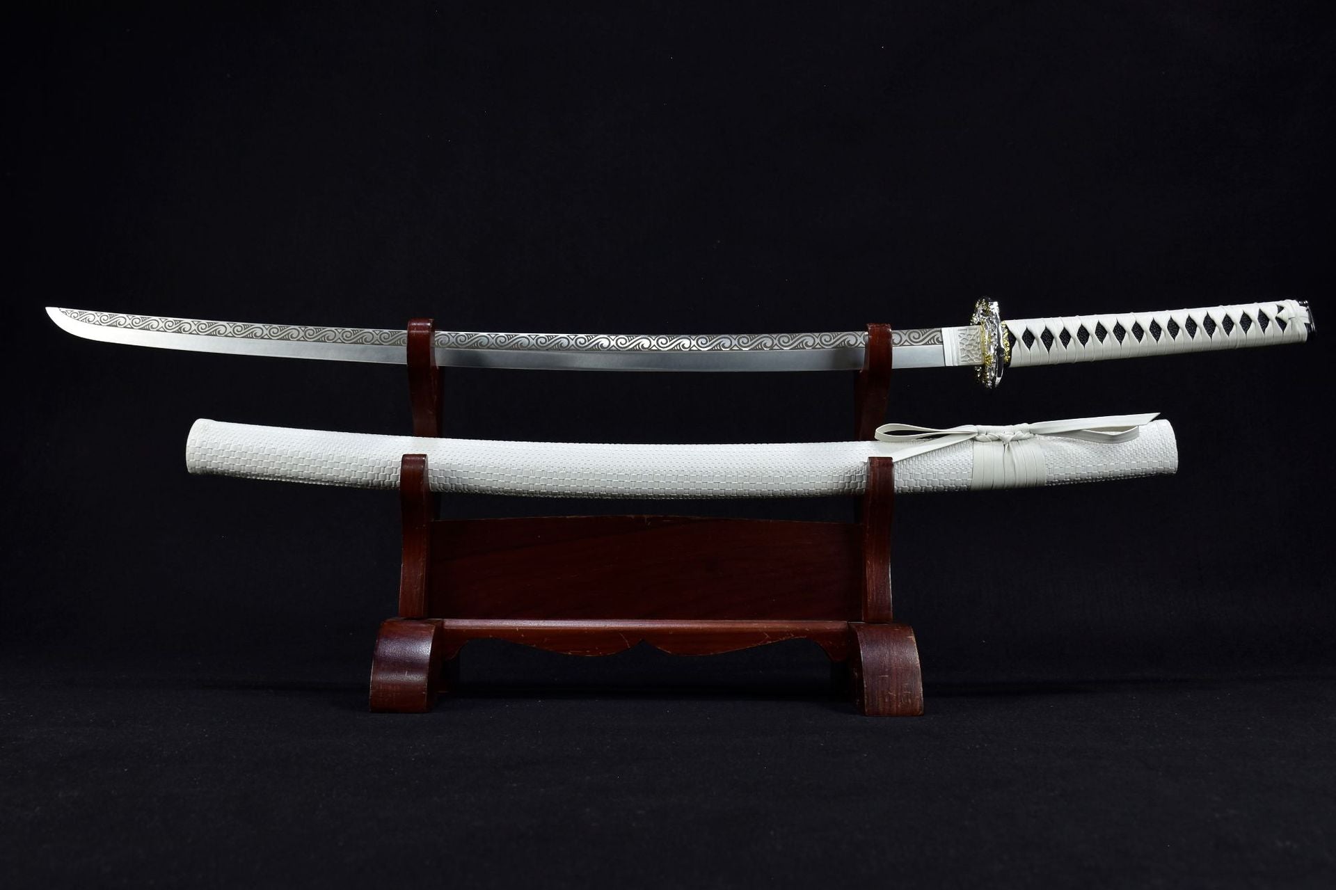 A real white katana available for purchase