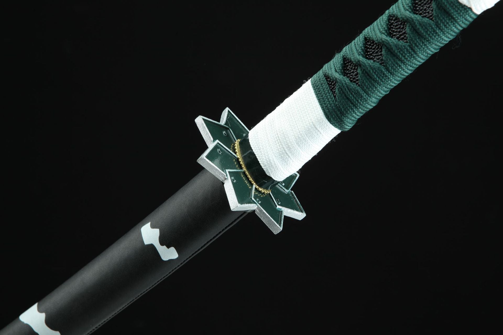 Sanemi’s Nichirin sword handle, guard, and sheath from Demon Slayer, showcasing its unique design details.