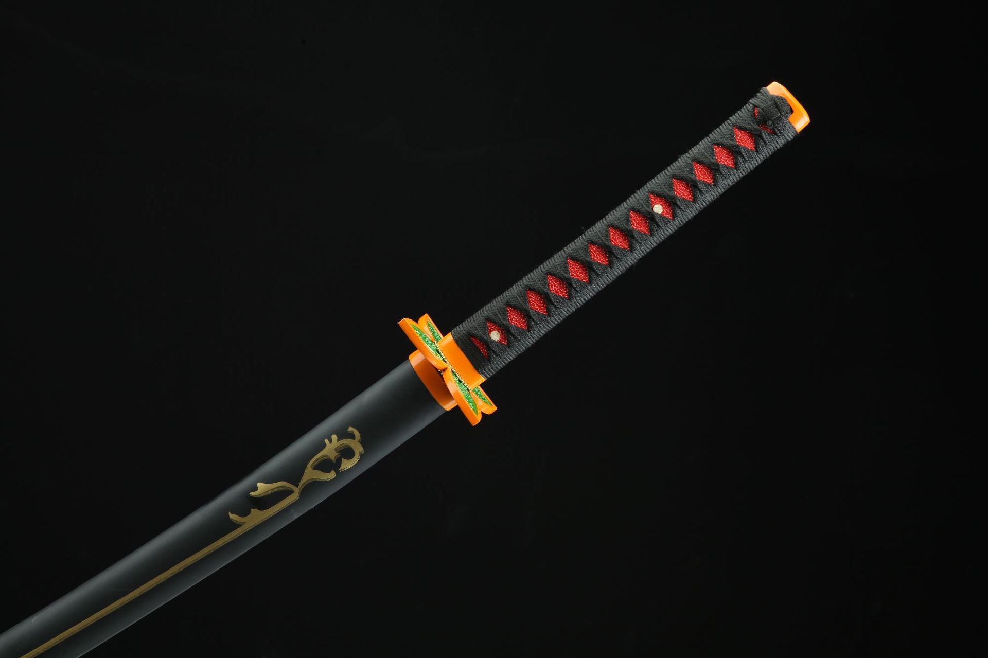 Full view of Shinobu's sword handle (tsuka) with red base and black wrapping.