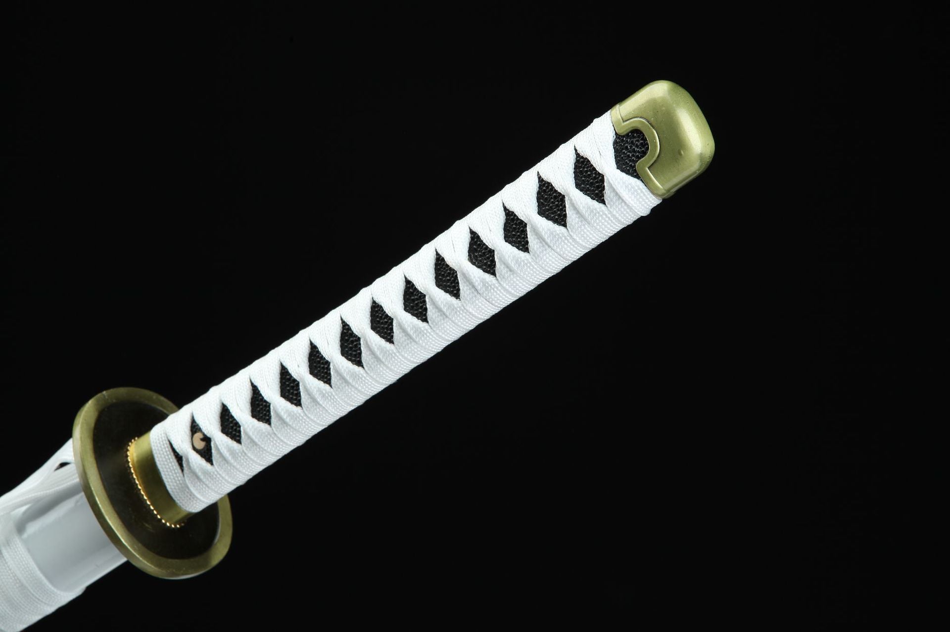 Black handle of Wado Ichimonji sword wrapped in white cord.