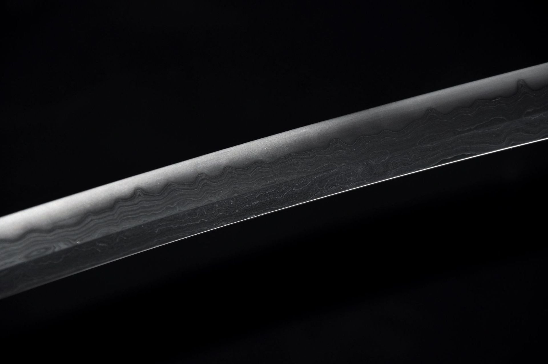 Specialty steel blade of the Yuuzumi katana.
