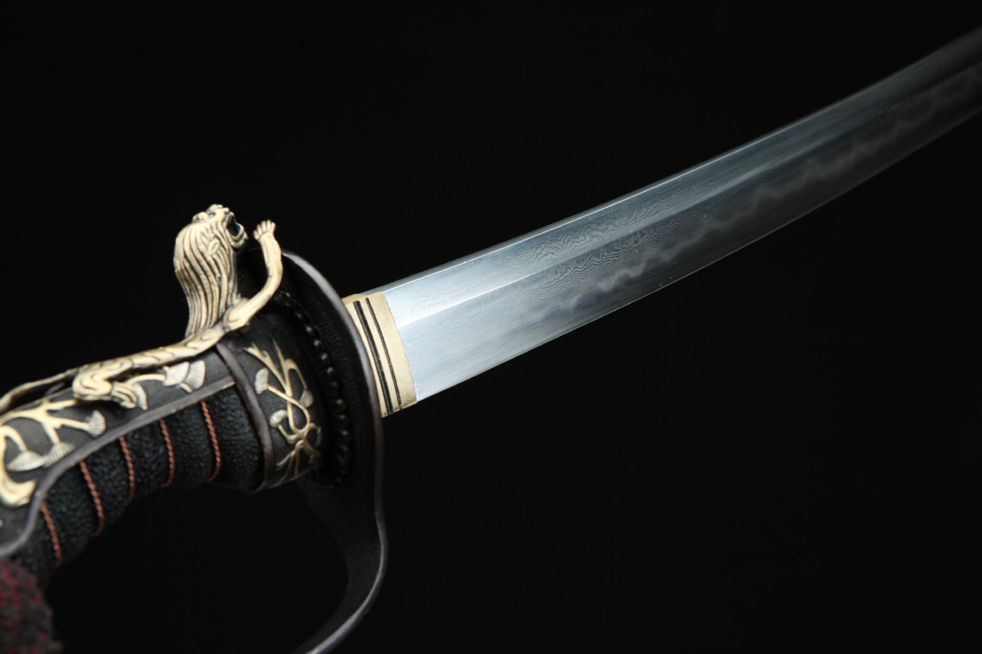 Nine Lions (Black Shark Skin Fittings)