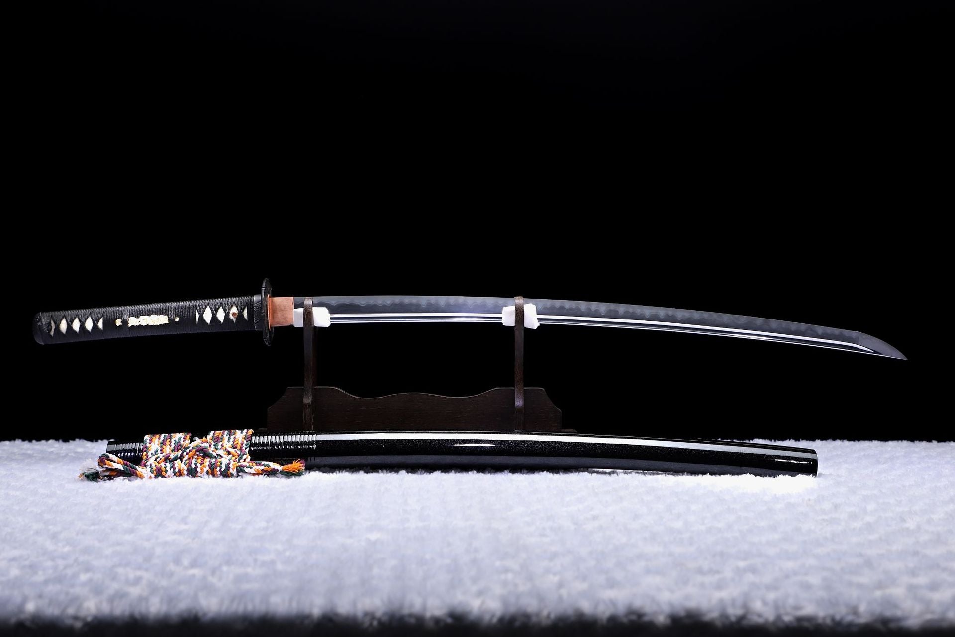 Guardian katana with refined steel and clay tempered blade.